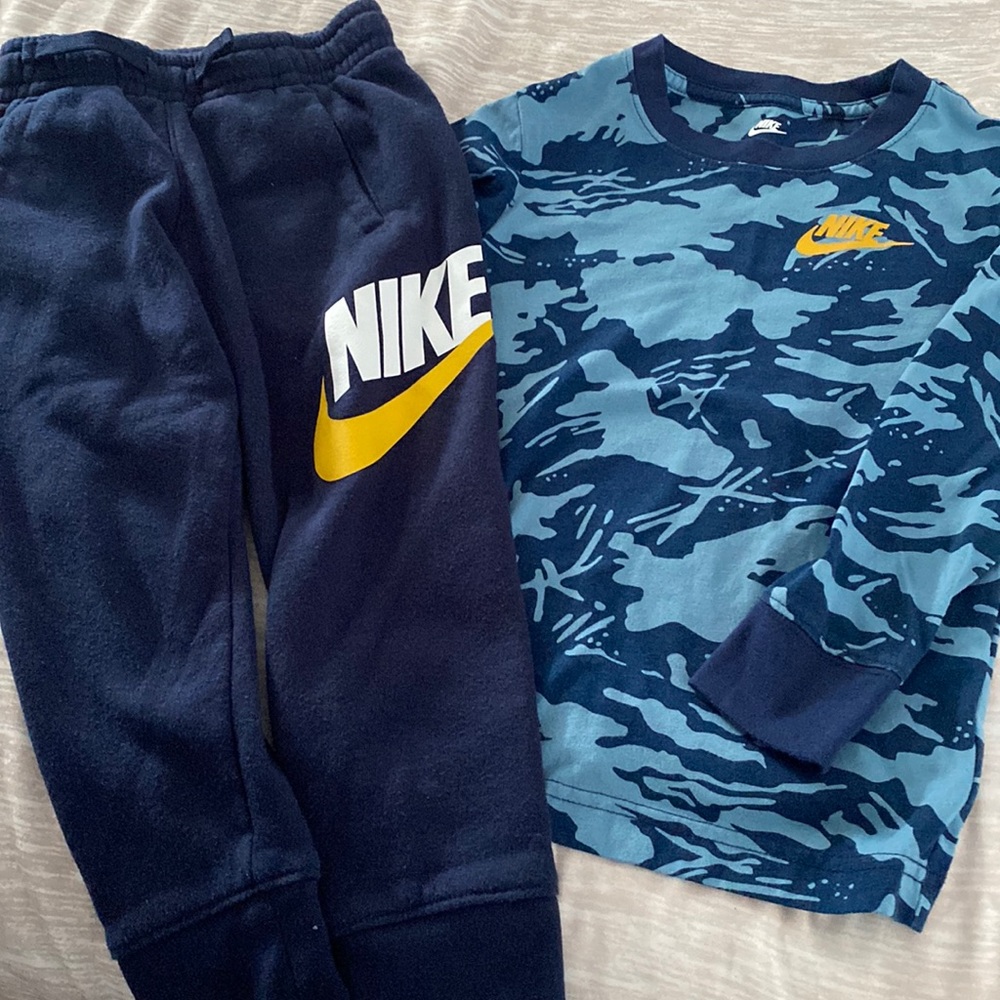 Nike Two-Piece Long Sleeve Outfit